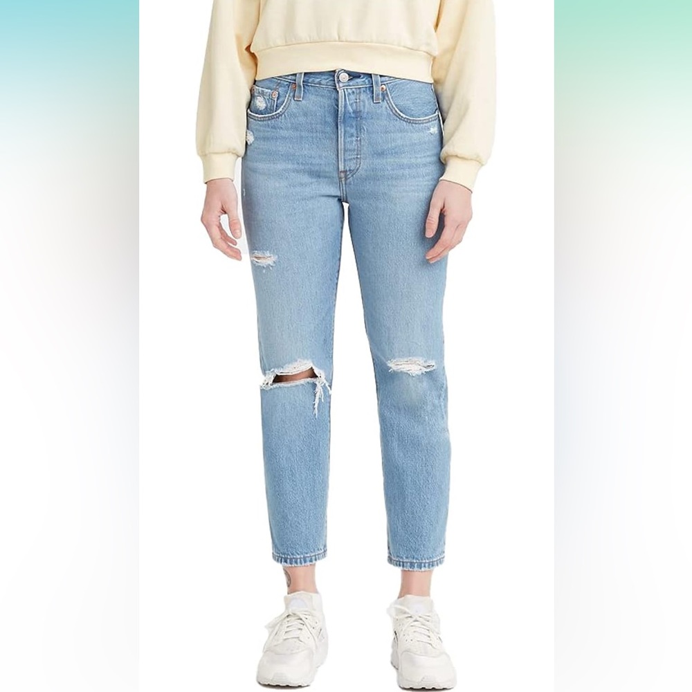 Women’s Levi’s 501 Distressed Ankle Length Jeans